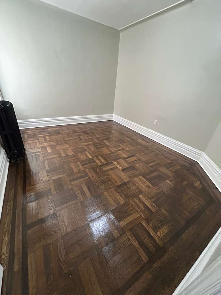 Apartment in Newark