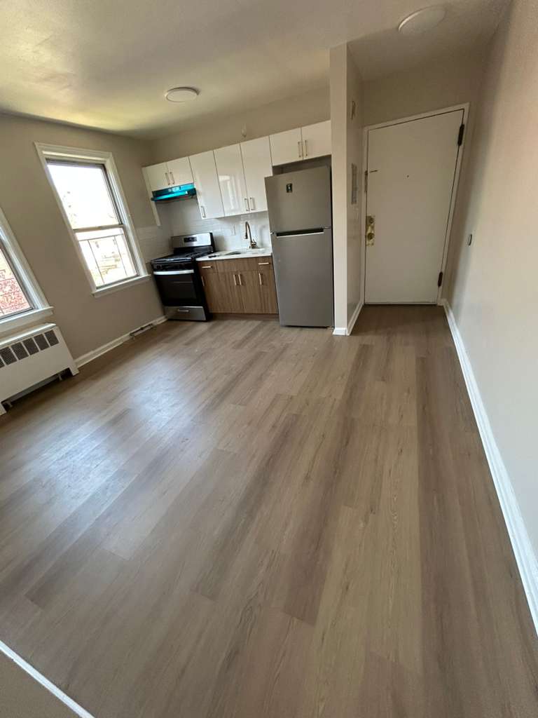 Apartment in Newark