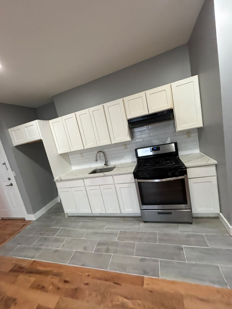 Apartment in Newark