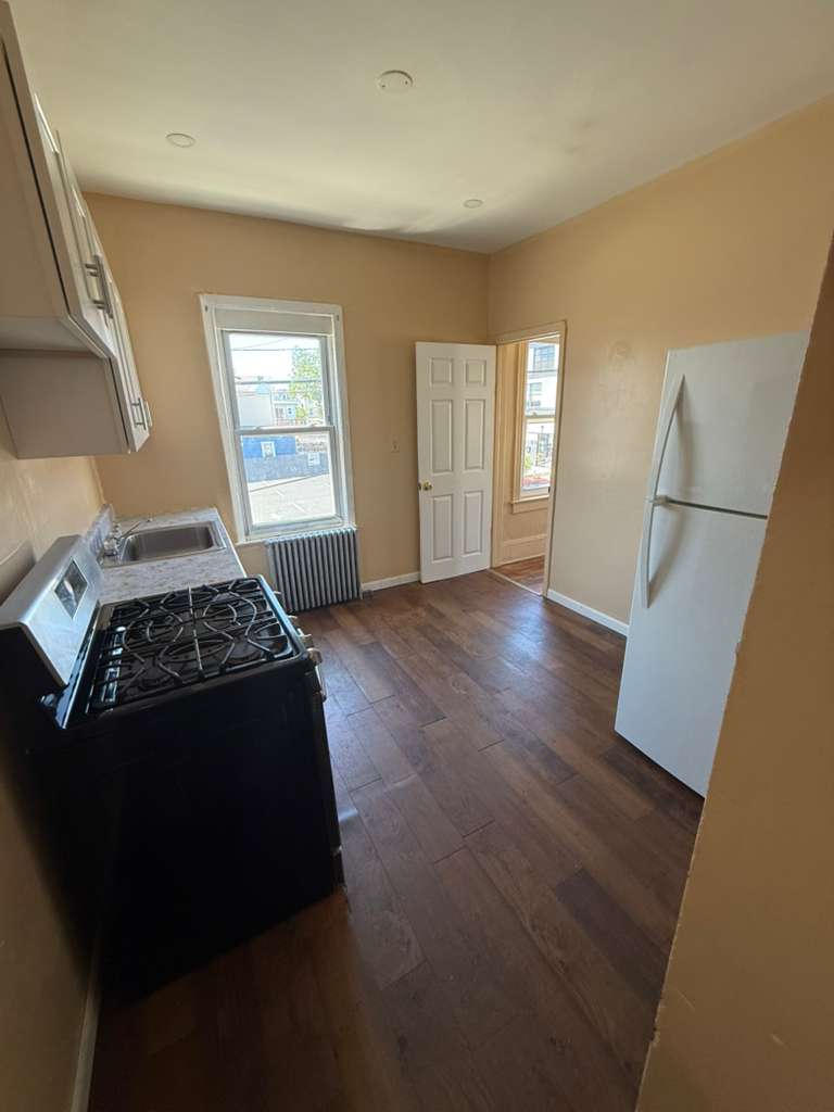 Apartment in Perth Amboy