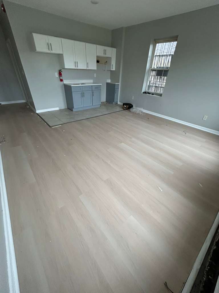 Apartment in Newark