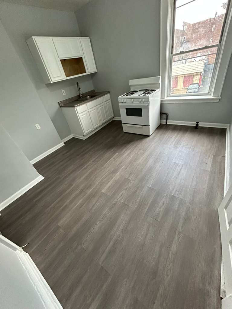 Apartment in East Orange