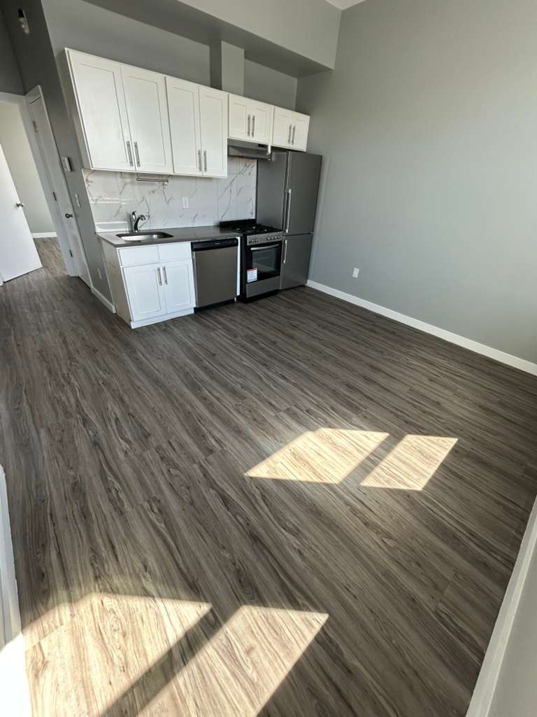 Apartment in Newark